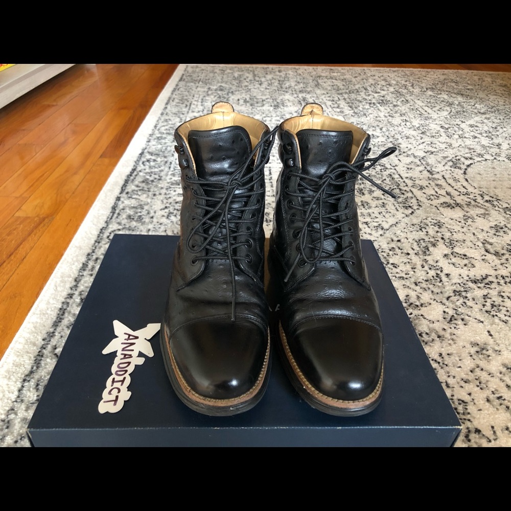 Cole Haan Ostrich Lunagrand Wingtip Boot size 9